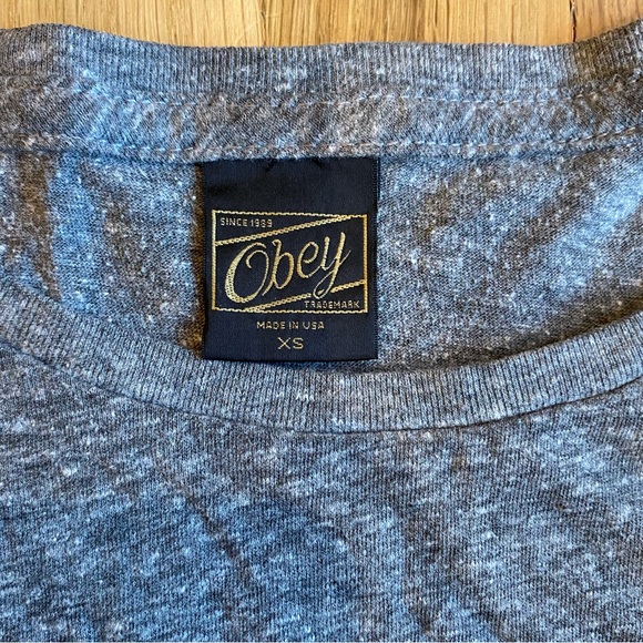 Obey t-shirt - Picture 2 of 5